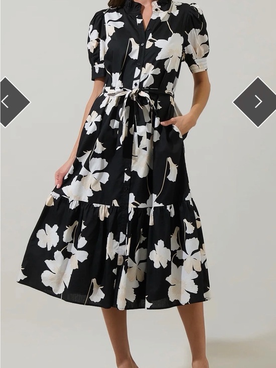 Sugarlips Dresses & Skirts - Sugarlips Medina Floral Giles Black & Cream Floral Button-Front Midi Dress